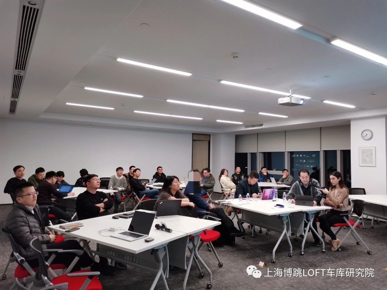 保定杭州LOFT车库专题会